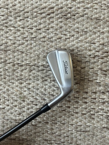 Titleist t250u iron - 3,